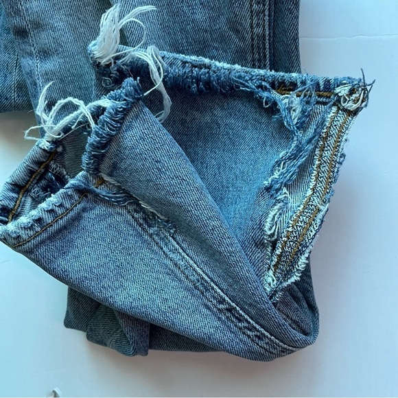 AGOLDE • Nico Light Wash Destructed Skinny Jeans - Picture 4 of 9